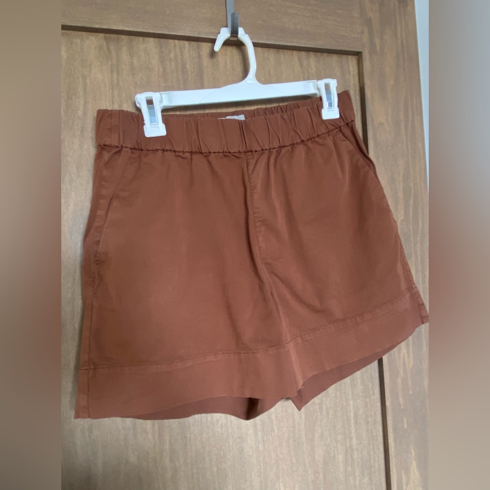 Everlane Easy Short size 10
